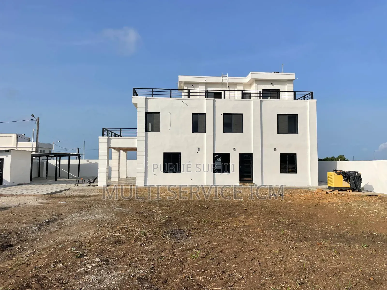 7chbre Duplex dans Ismaël Coulibaly, Bingerville à Vendre