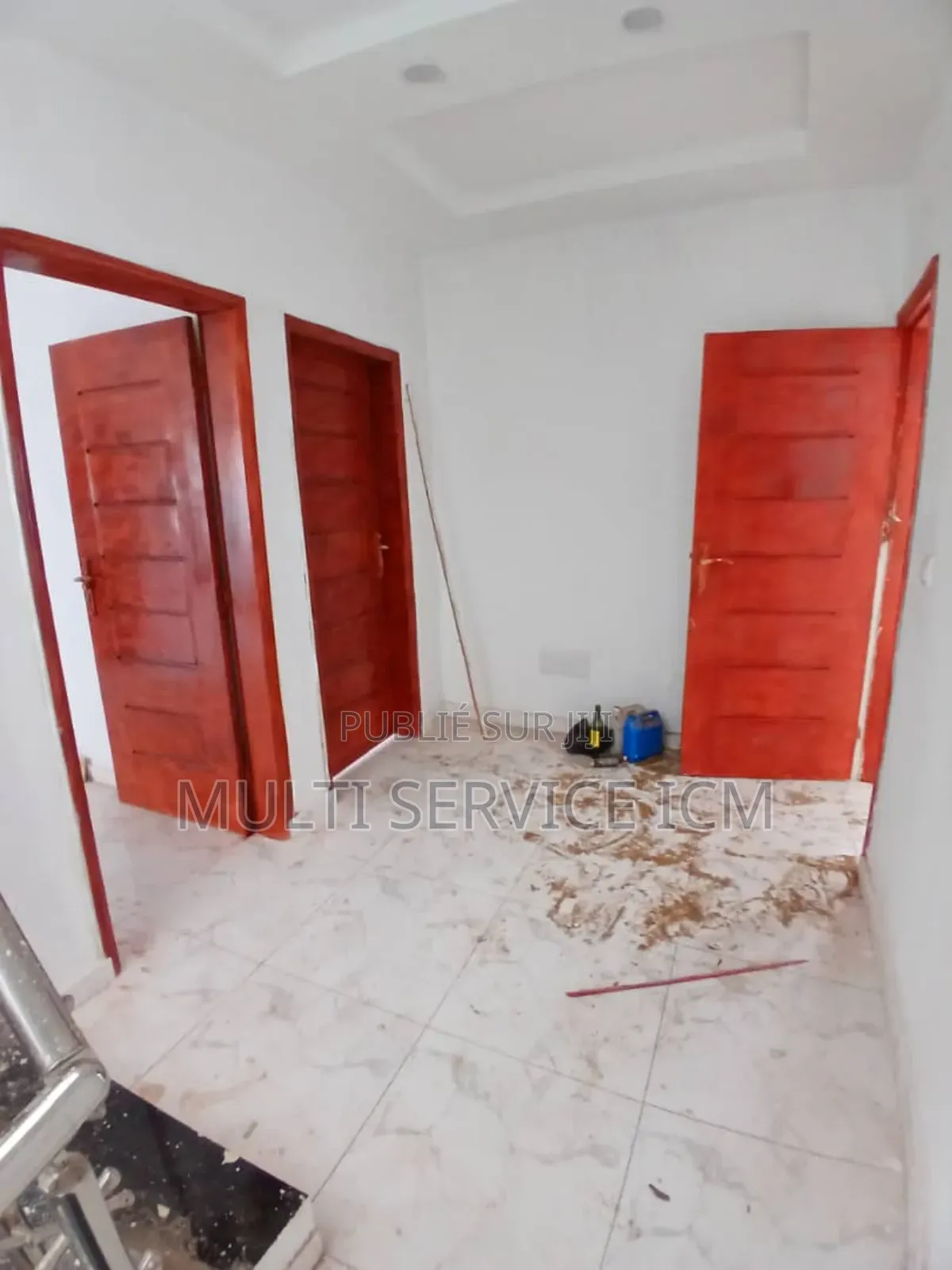 5chbre Duplex dans Ismaël Coulibaly, Bingerville à Vendre