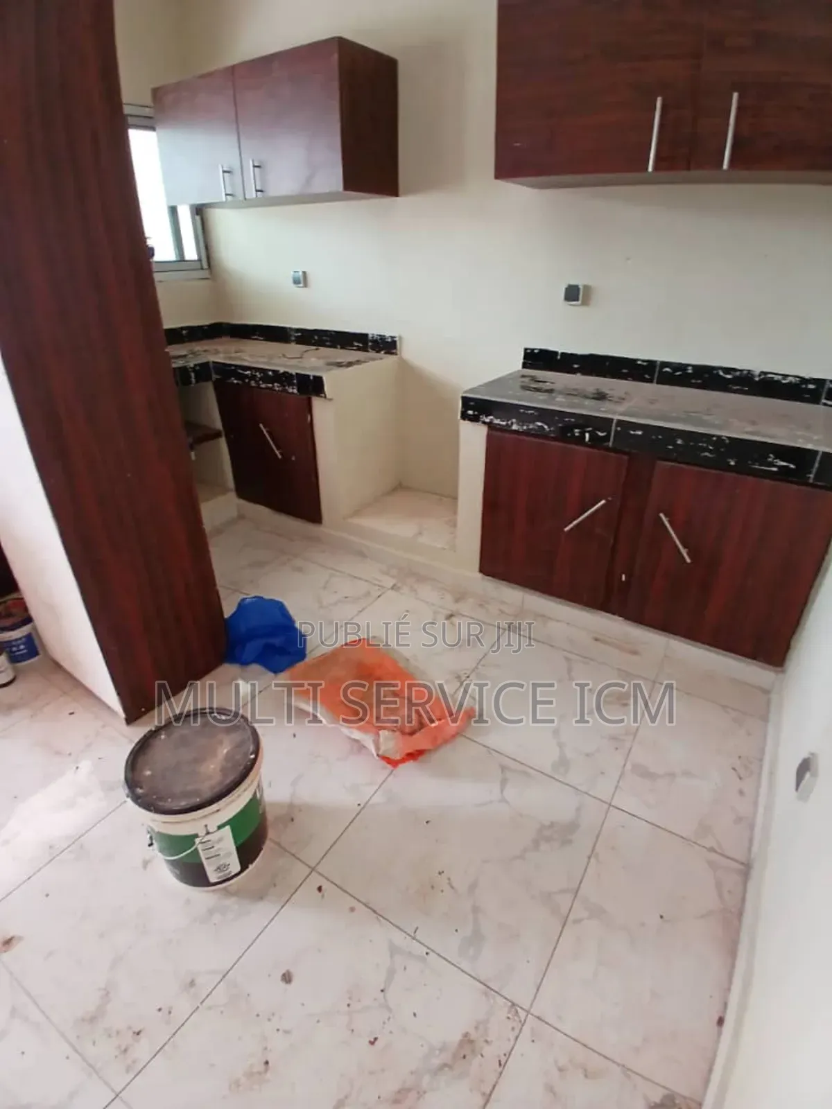 5chbre Duplex dans Ismaël Coulibaly, Bingerville à Vendre