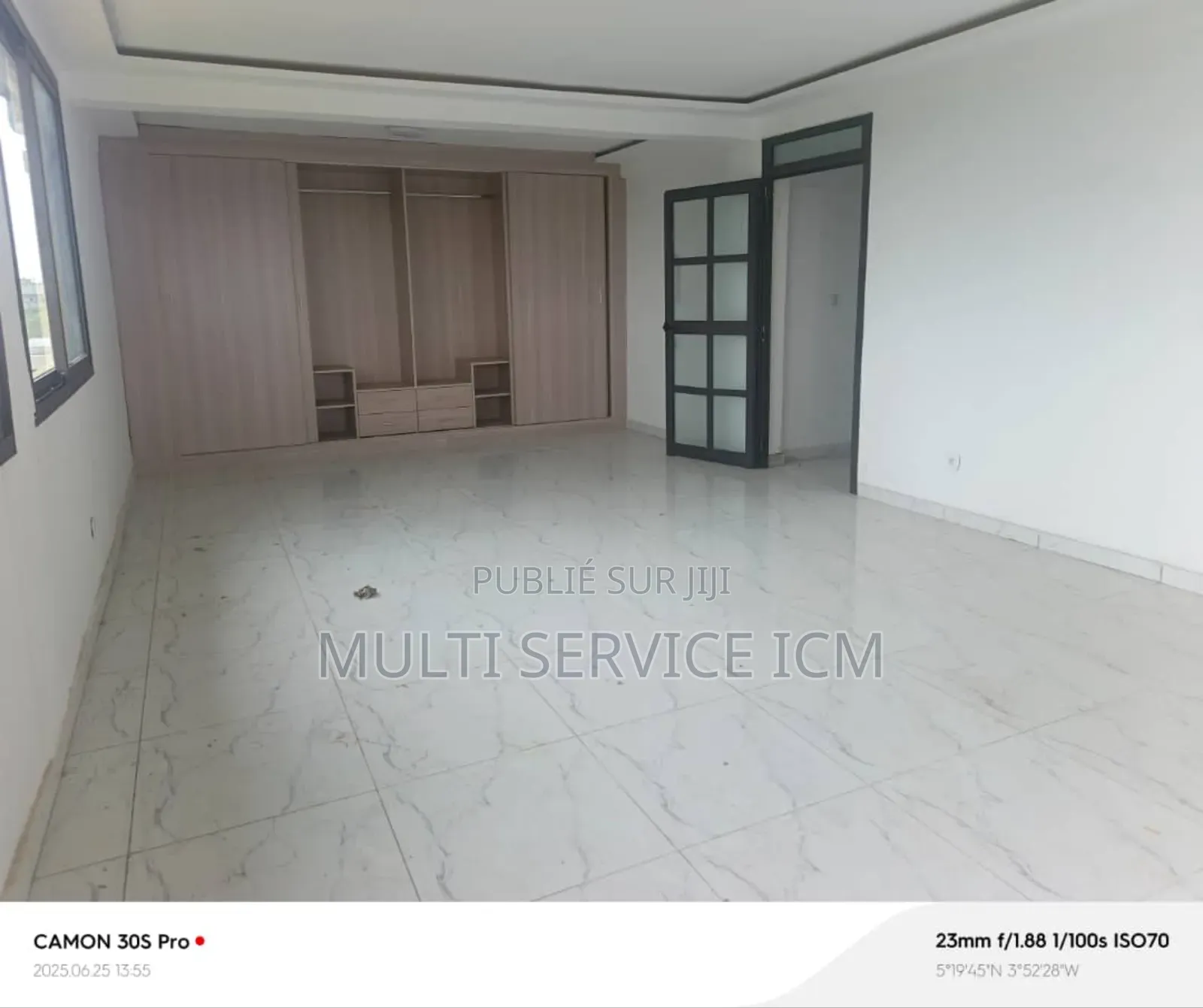 4chbre Blocs d'appartements dans Ismaël Coulibaly, Bingerville à Vendre