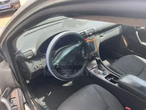 Mercedes-Benz C200 2002 Gris