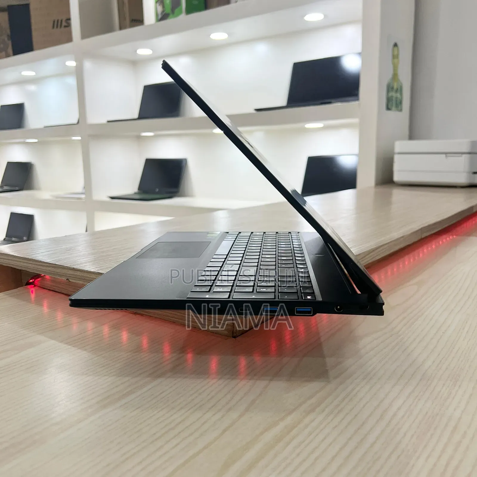 New Ordinateur Portable 16GB Intel Core I7 SSD 1T