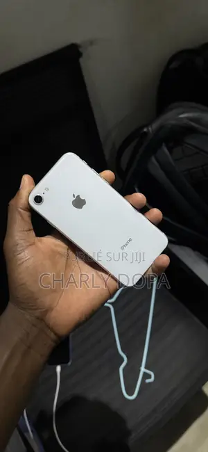 Apple iPhone 8 64 GB Blanc
