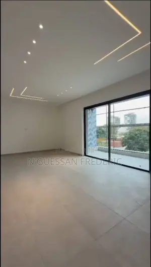 3chbre Appartement dans Marcory à Louer