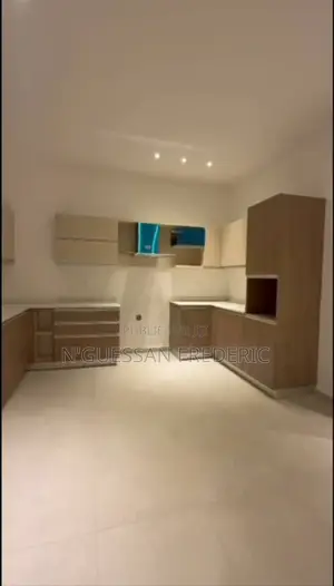 3chbre Appartement dans Marcory à Louer