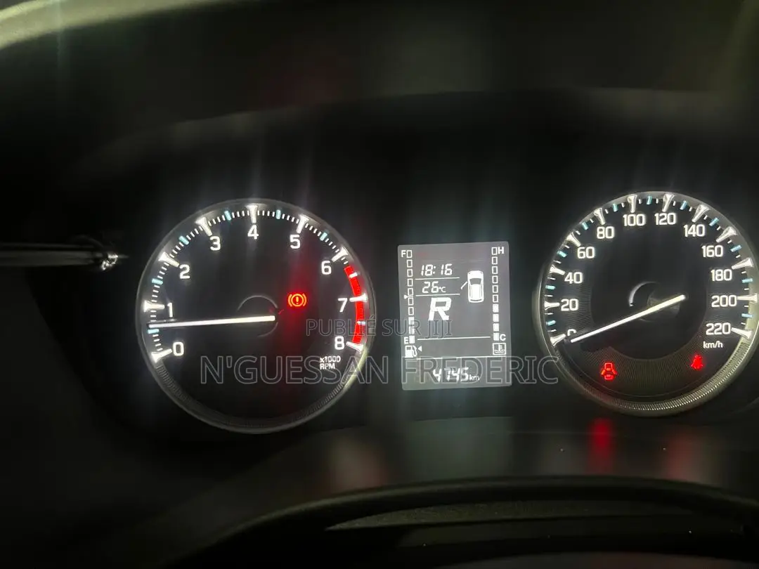 Suzuki Fronx 2025 Orange