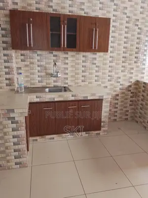 3chbre Appartement dans Cocody à Louer