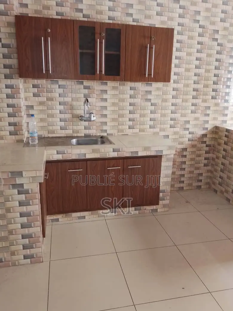 3chbre Appartement dans Cocody à Louer