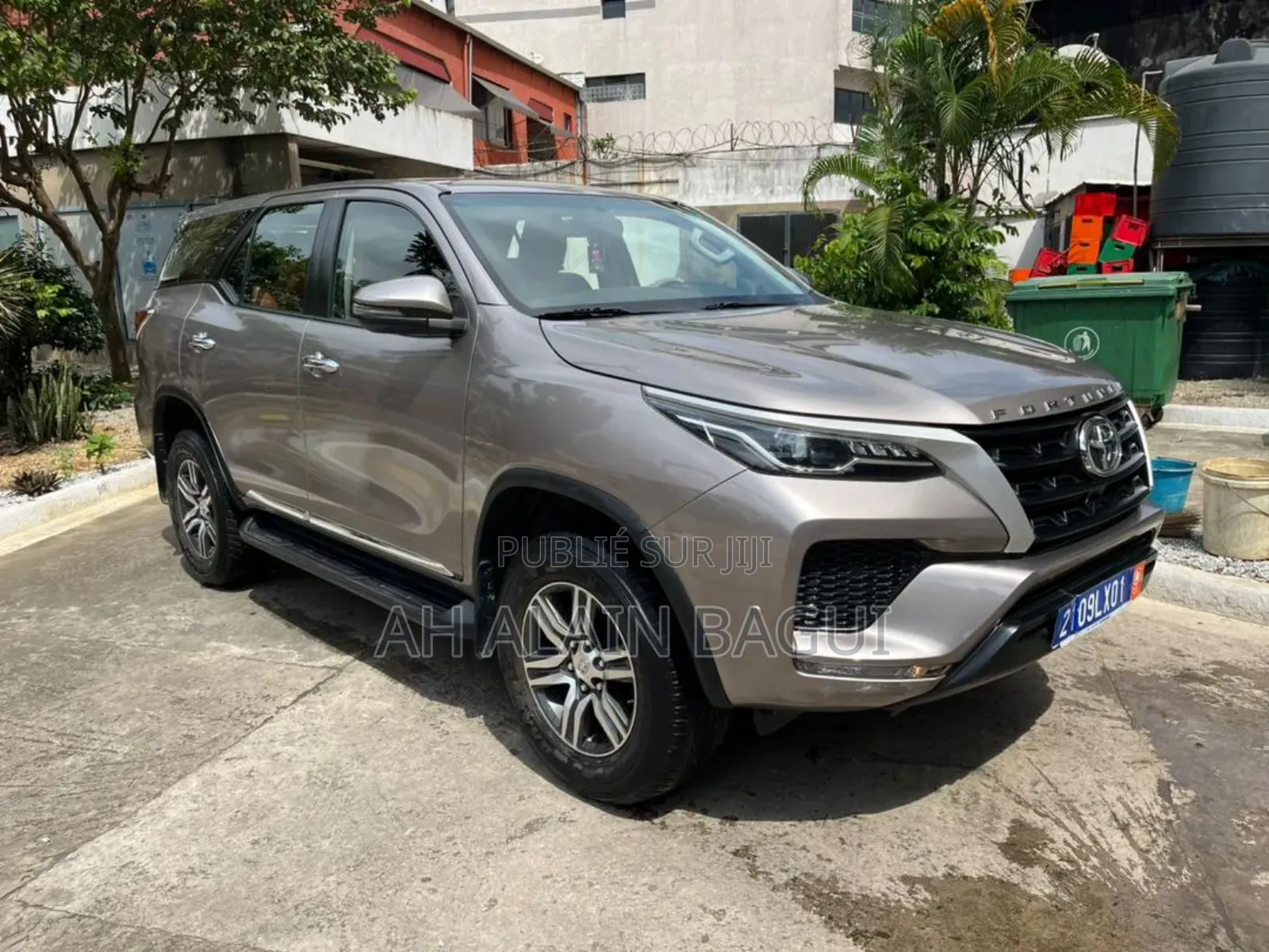 Toyota Fortuner 2.4 D AWD 2023 Marron