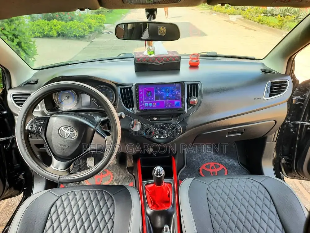 Toyota Starlet 2022 Noir Mat