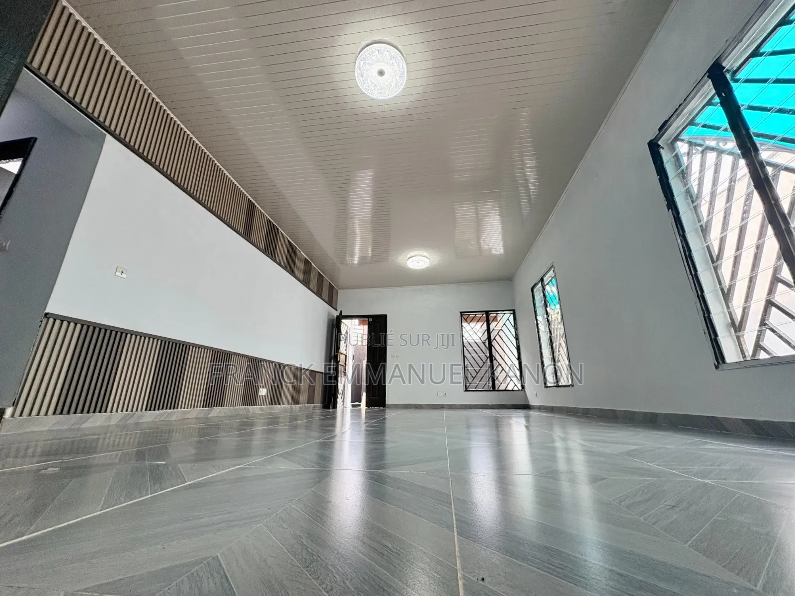 4chbre Villa dans Villa, Cocody à Vendre