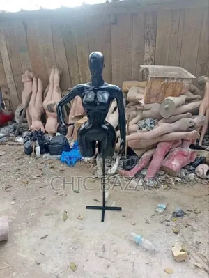 Photo - Mannequin Vitrine