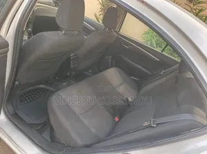 Suzuki Ciaz 2023 Blanc cassé