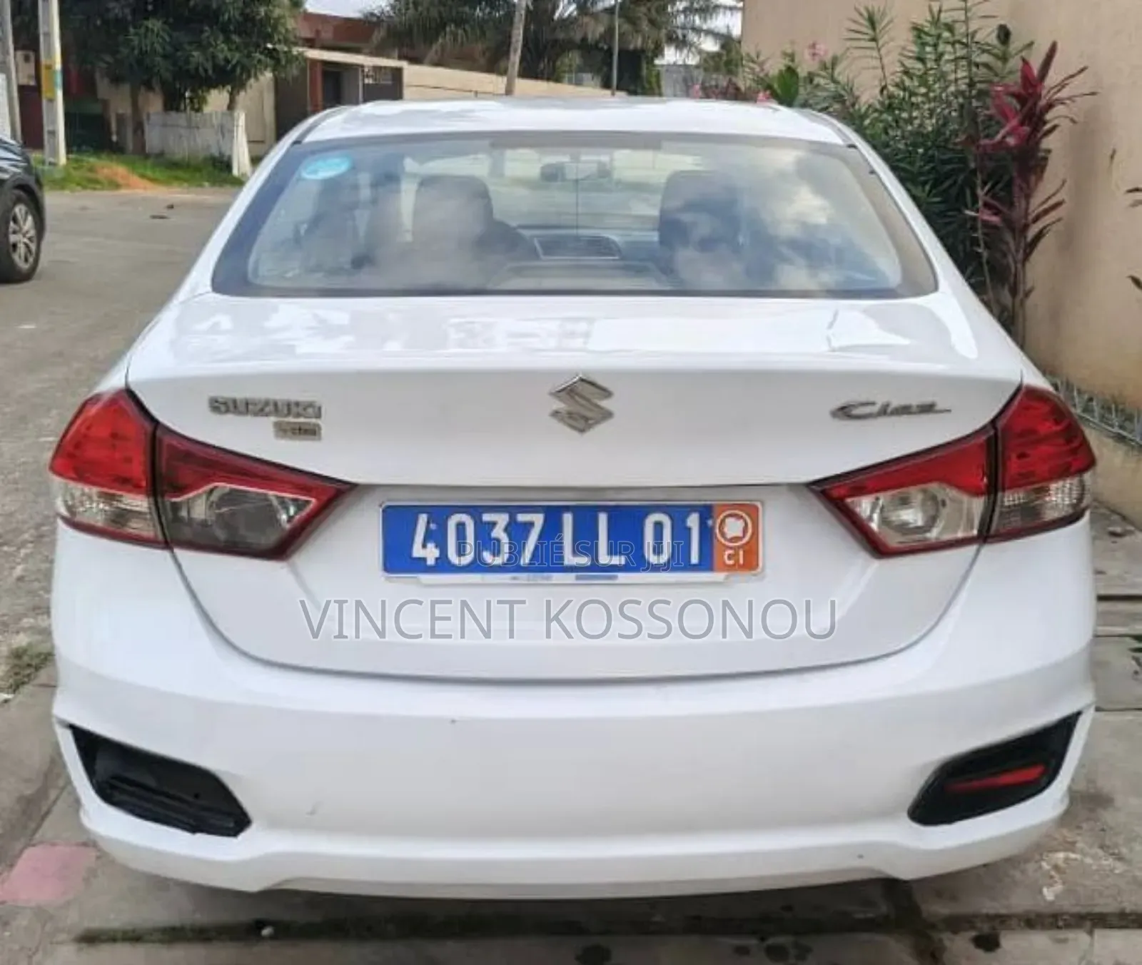 Suzuki Ciaz 2023 Blanc cassé