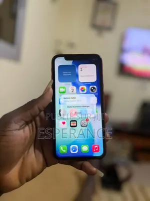 Apple iPhone 11 64 GB Rouge