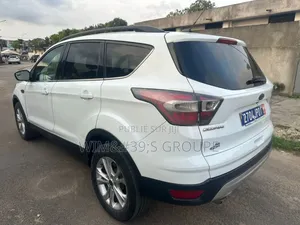 Ford Escape 2018 Blanc