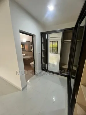 3chbre Duplex dans Ismaël Coulibaly, Cocody à Vendre
