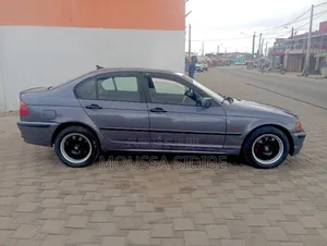 BMW 3 Series 2002 Gris