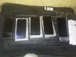 Photo - La Maison Des Téléphones