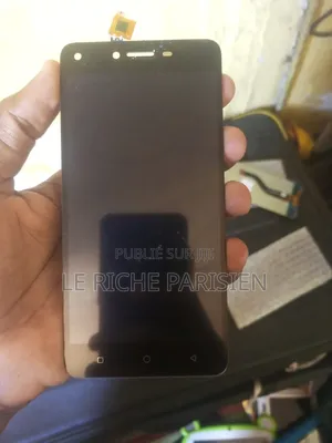 La Maison Des Téléphones