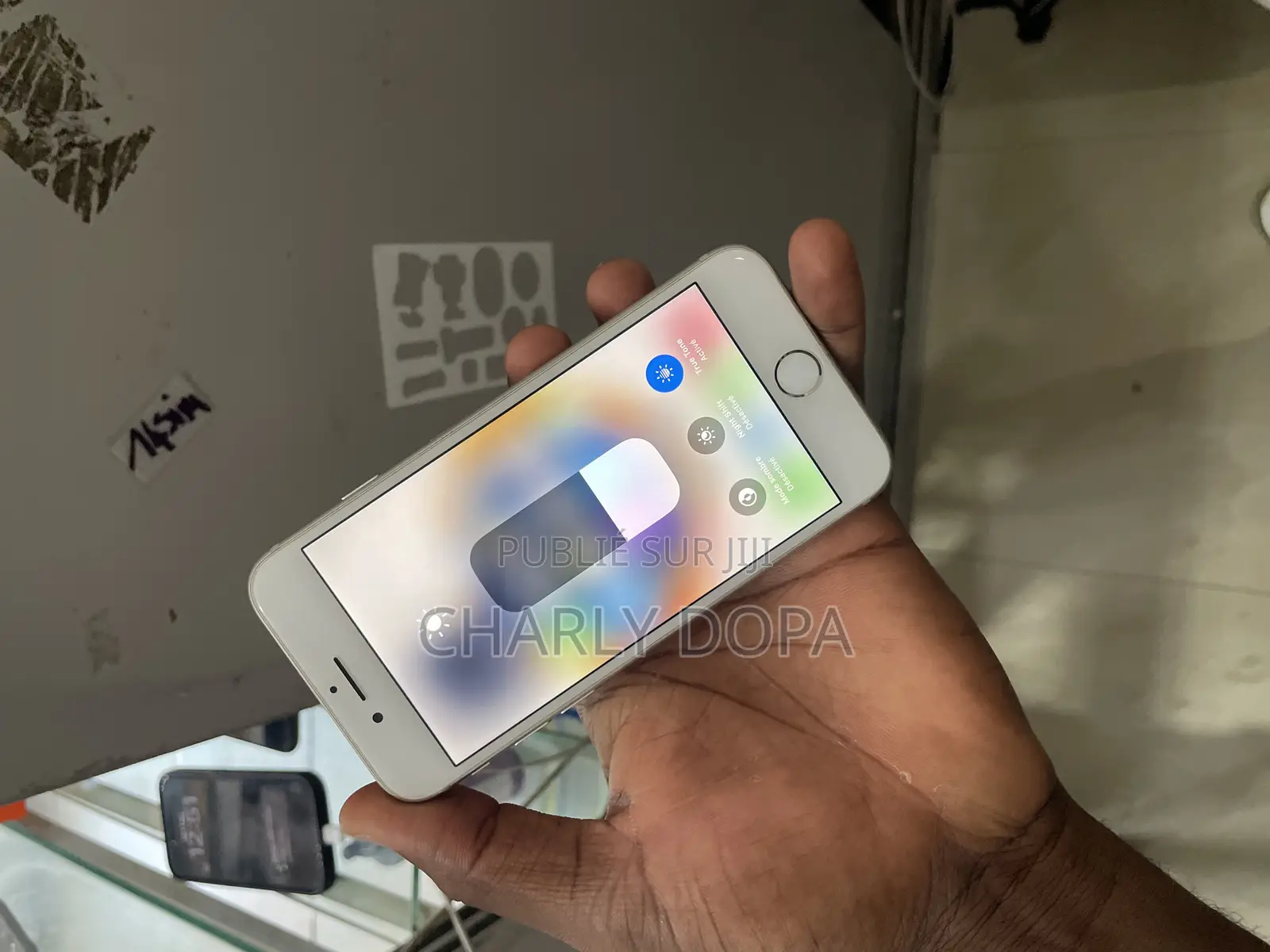 Apple iPhone 8 64 GB Blanc