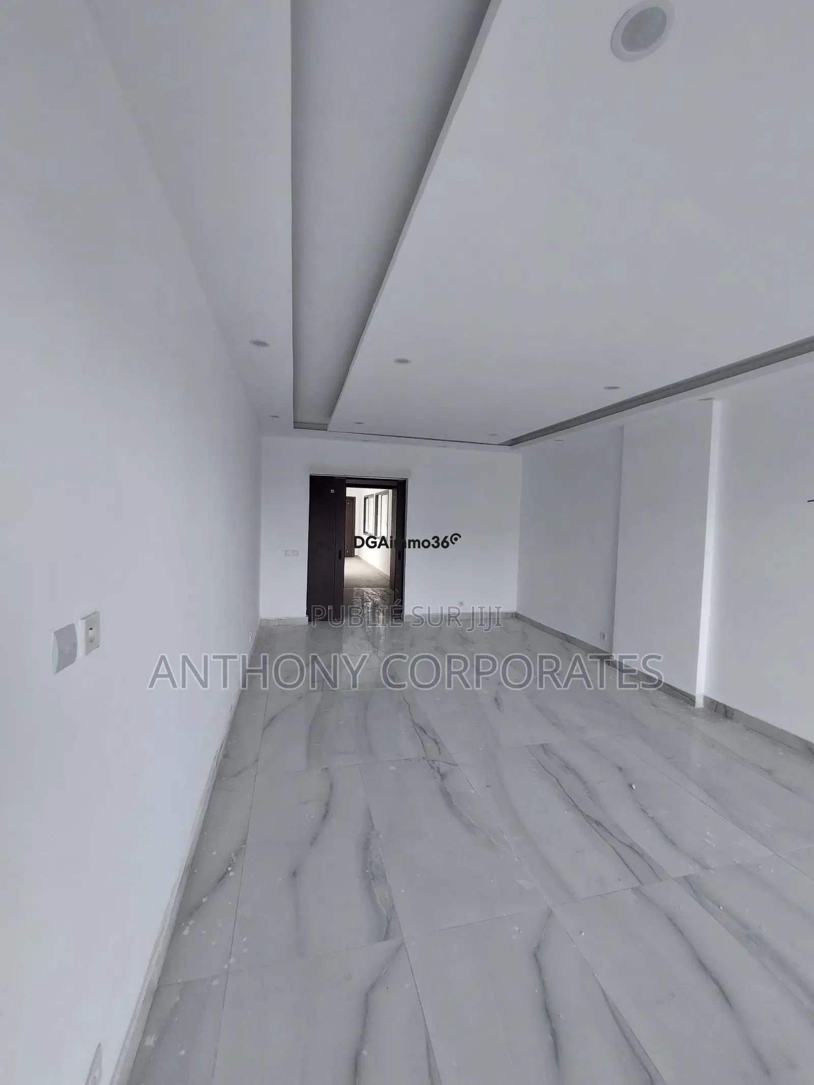 2chbre Appartement dans Anthony, Cocody à Louer