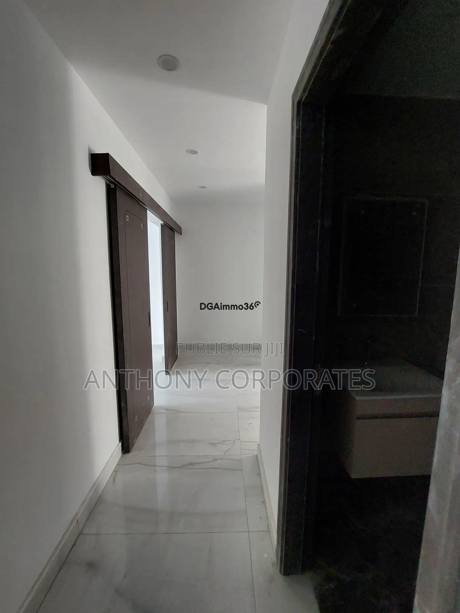 2chbre Appartement dans Anthony, Cocody à Louer