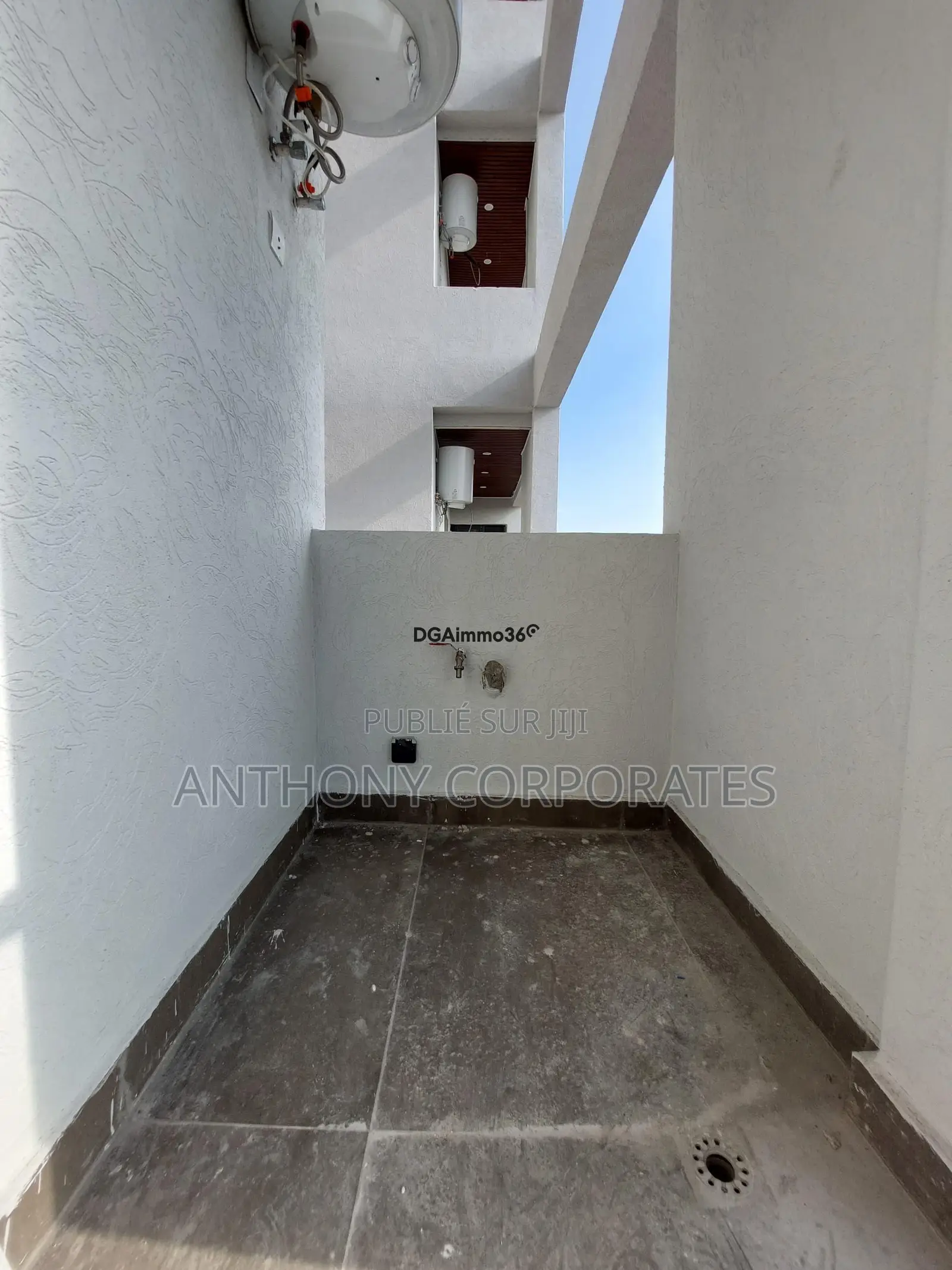 2chbre Appartement dans Anthony, Cocody à Louer