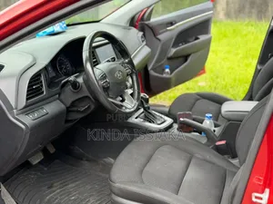 Hyundai Elantra 2020 Rouge