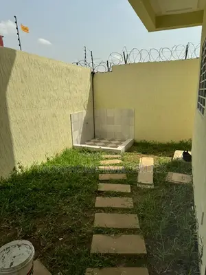 4chbre Duplex dans Cocody à Louer