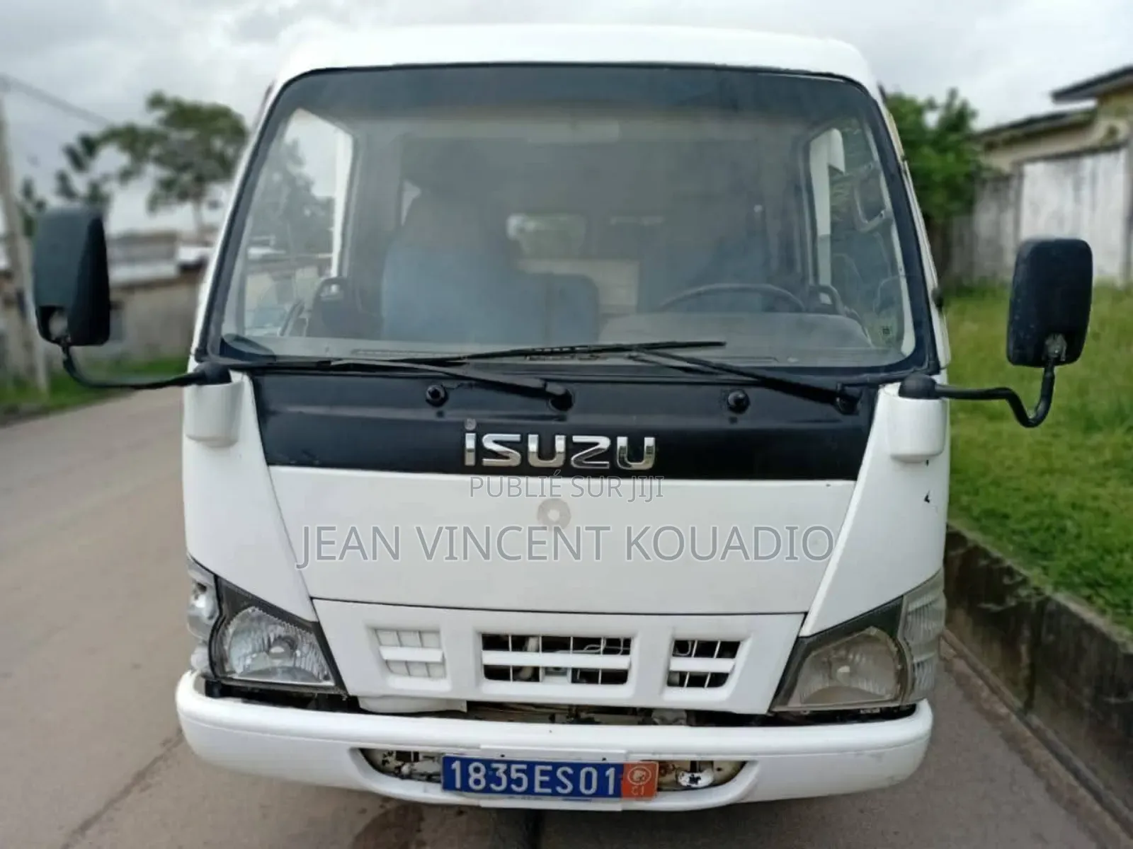 Isuzu AVR 2007 Blanc