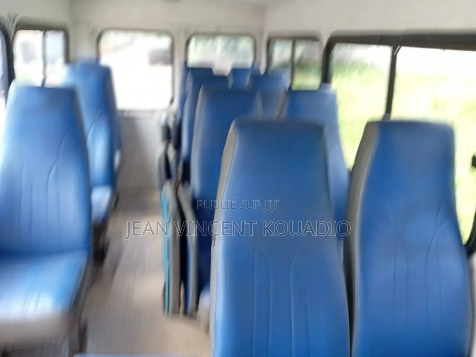 Isuzu AVR 2007 Blanc