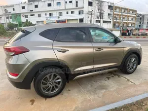 Hyundai Tucson 2018 Gris