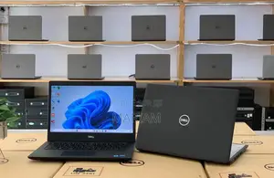 Photo - New Ordinateur Portable Dell Wyse 5470 8GB Intel Core I5 SSD 256GB