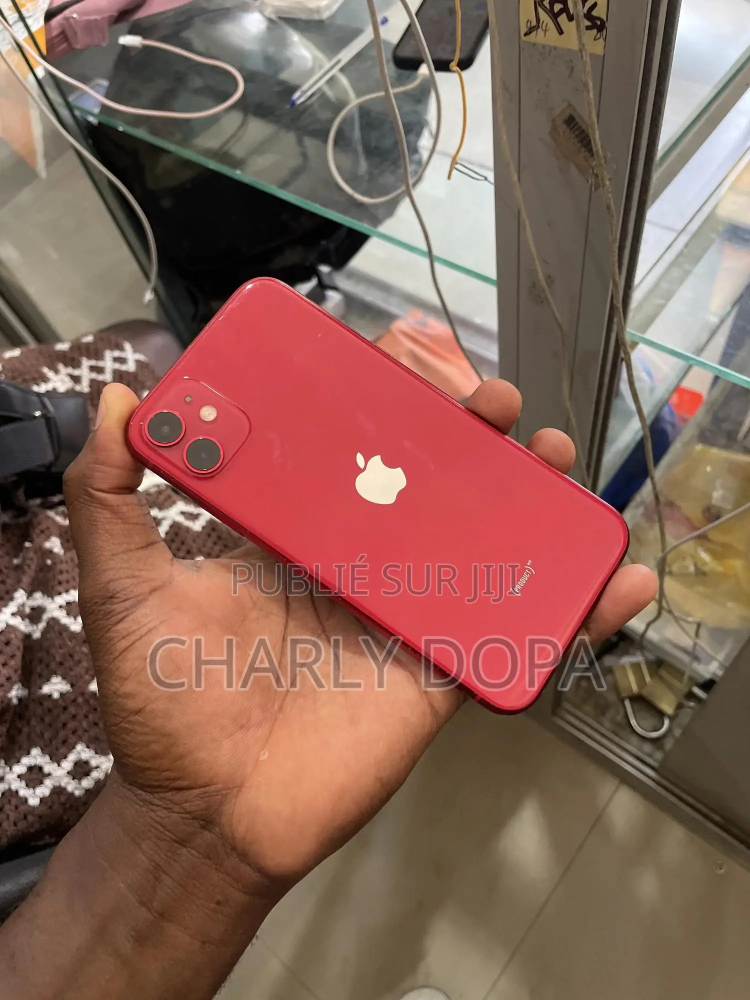 Apple iPhone 11 64 GB Rouge