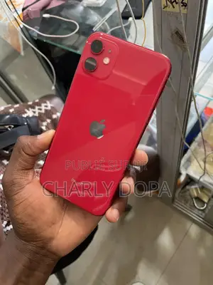 Apple iPhone 11 64 GB Rouge