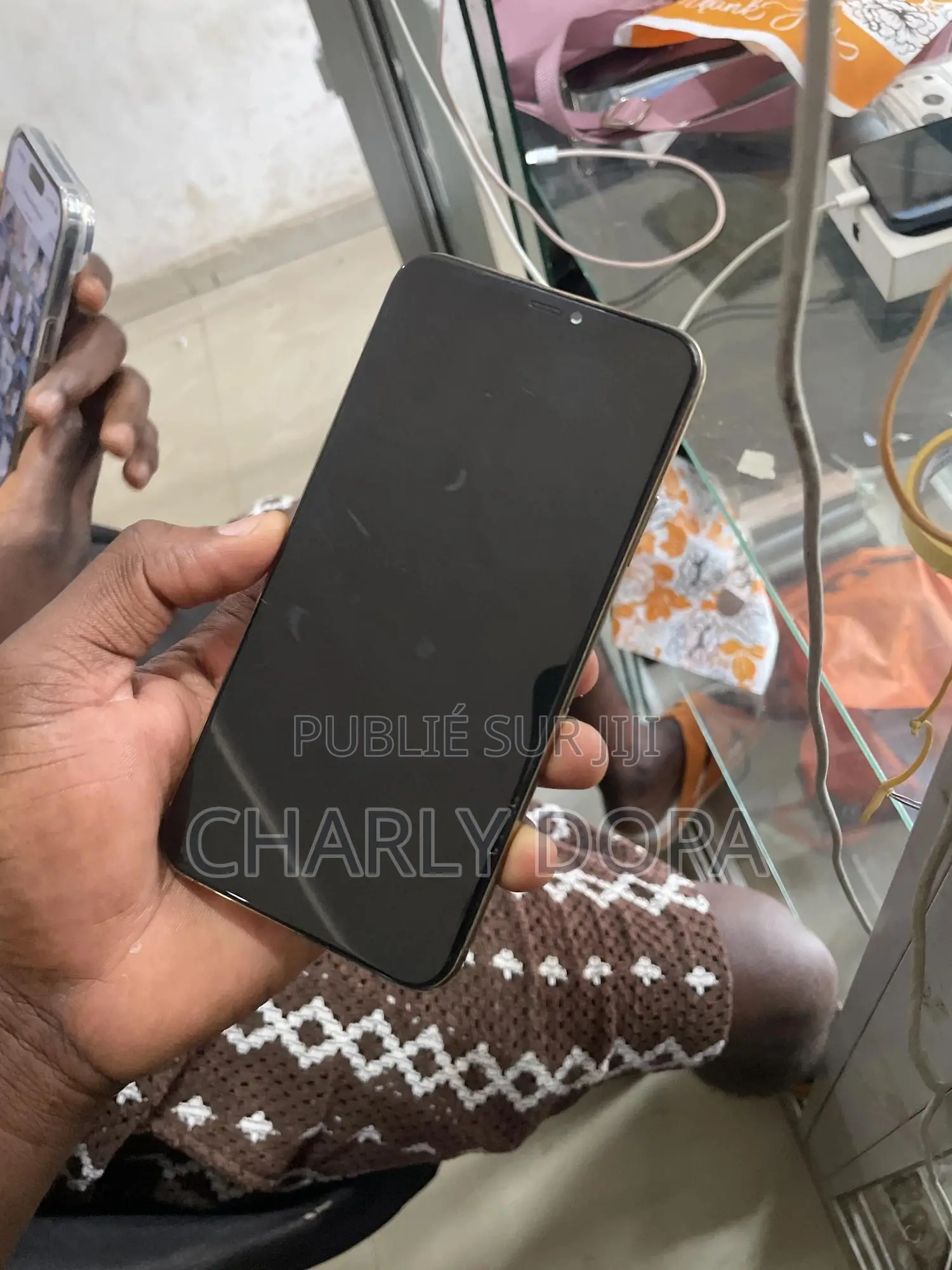 Apple iPhone 11 Pro Max 64 GB Doré