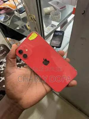 Apple iPhone 12 64 GB Rouge
