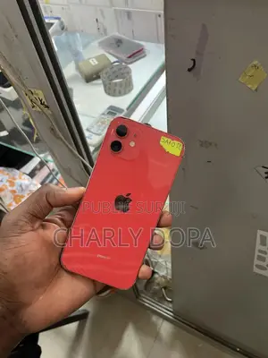 Apple iPhone 12 64 GB Rouge