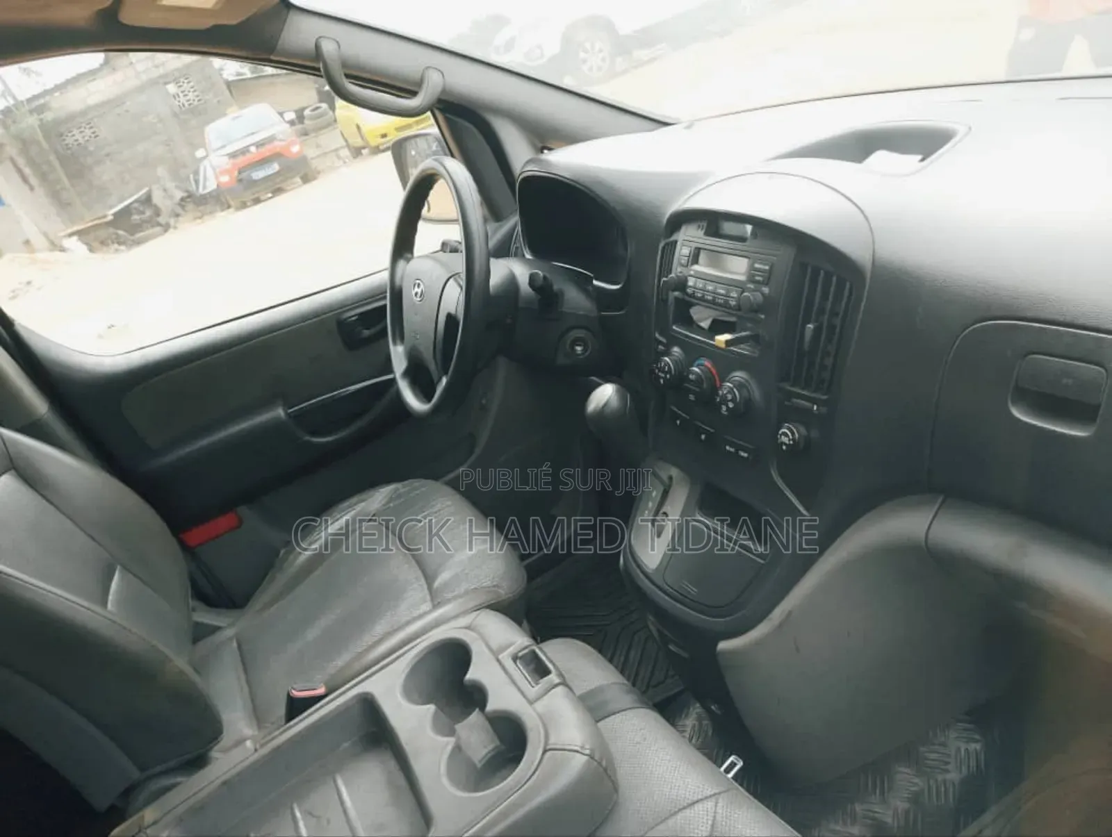 Hyundai H1 2013 Gris