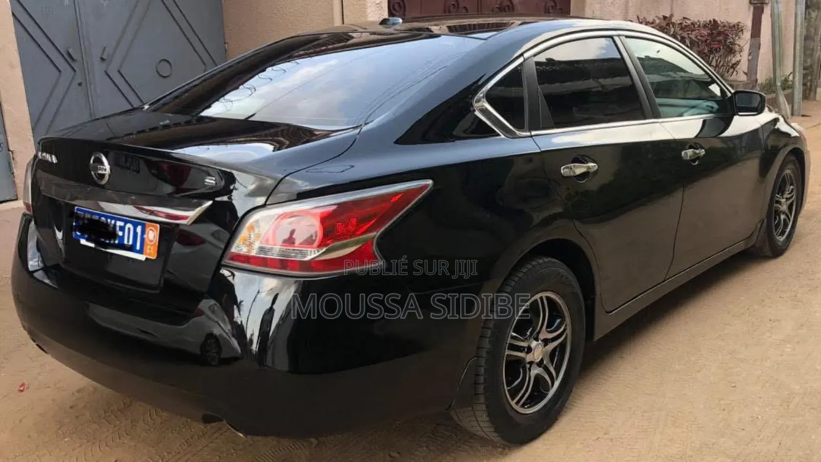 Nissan Altima 2.5 4dr Sedan (2.5L 4cyl CVT) 2015 Black