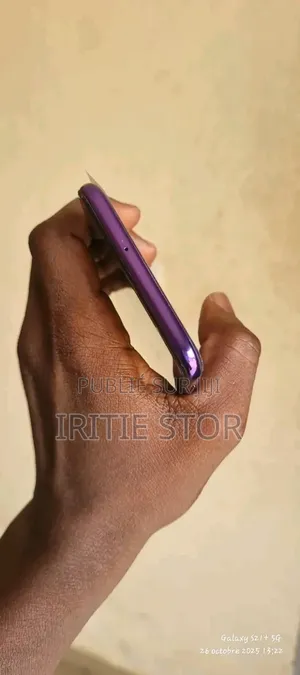 Photo - Samsung Galaxy A30s 64 GB Violet