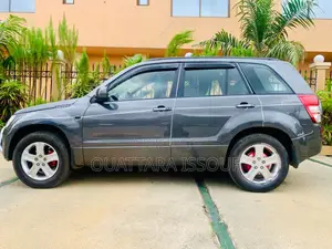 Photo - Suzuki Grand Vitara 1.6 2008 Black