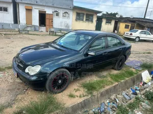 Mercedes-Benz C200 2004 Black