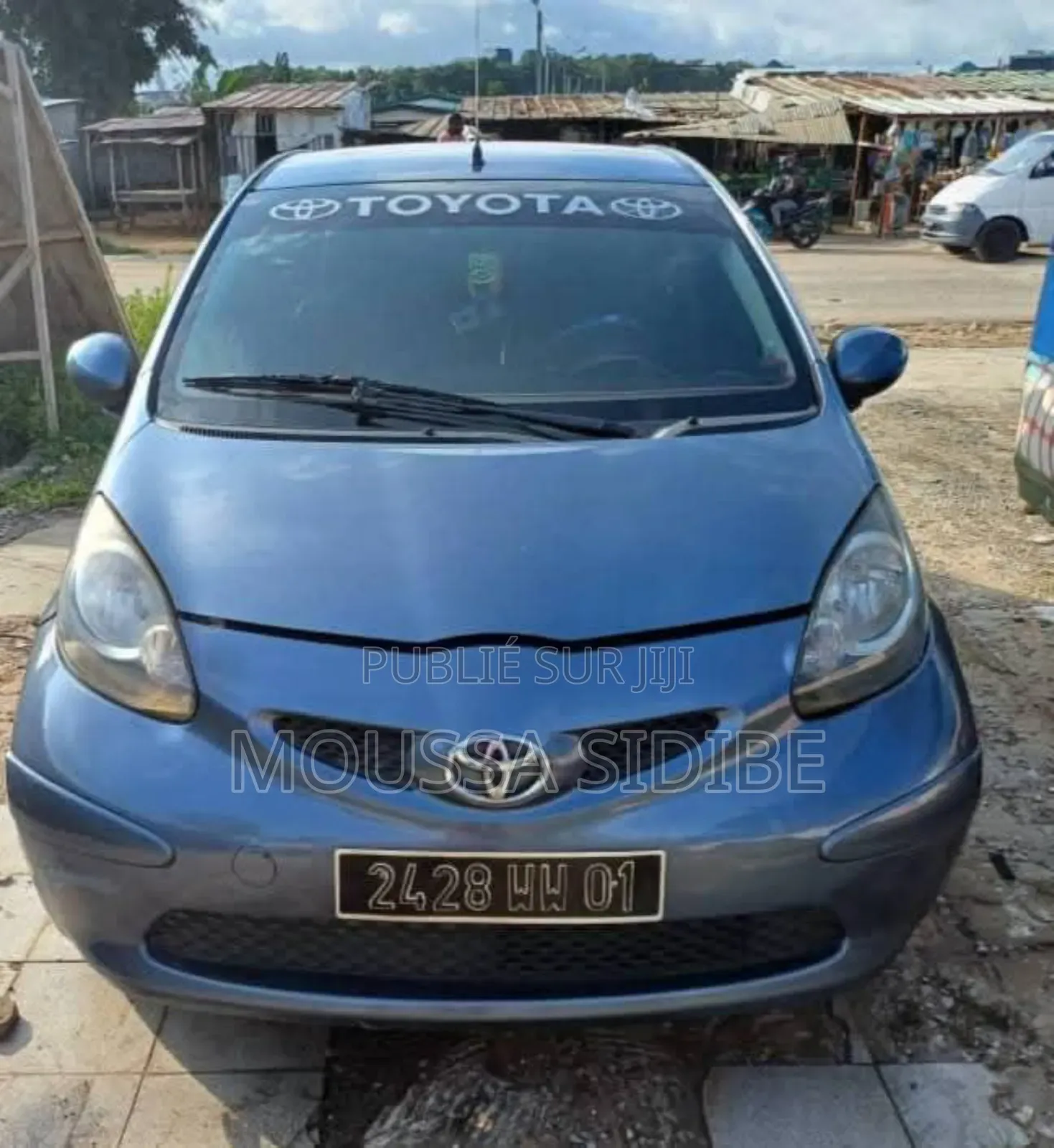 Toyota Aygo 1.0 3-Door 2011 Blue