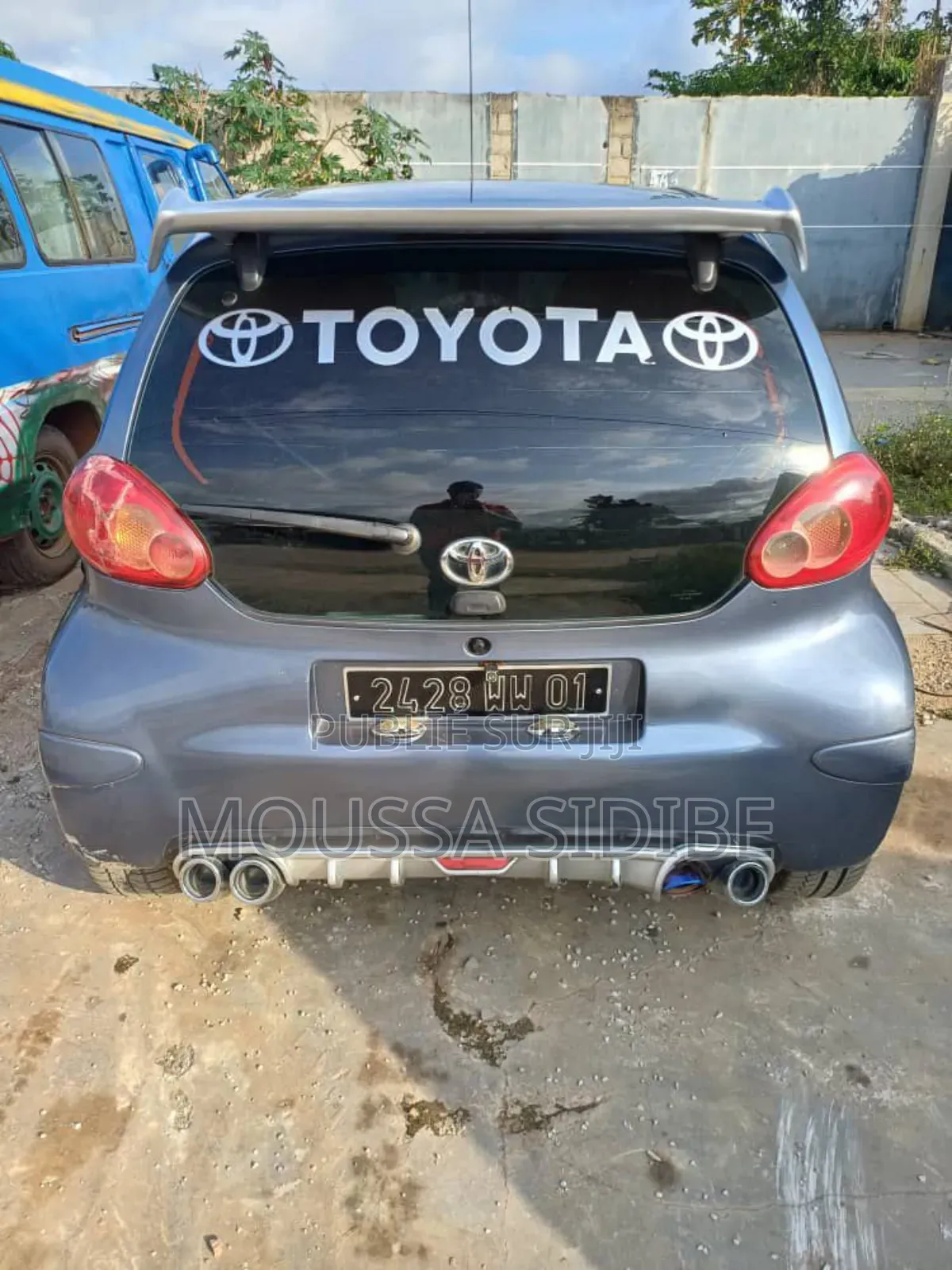 Toyota Aygo 1.0 3-Door 2011 Blue