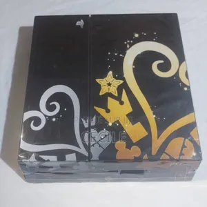 Ps4 Fat Craquer Avec Une Manette Et 8 Jeux