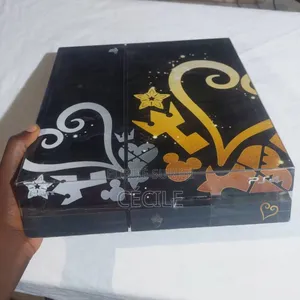 Ps4 Fat Craquer Avec Une Manette Et 8 Jeux