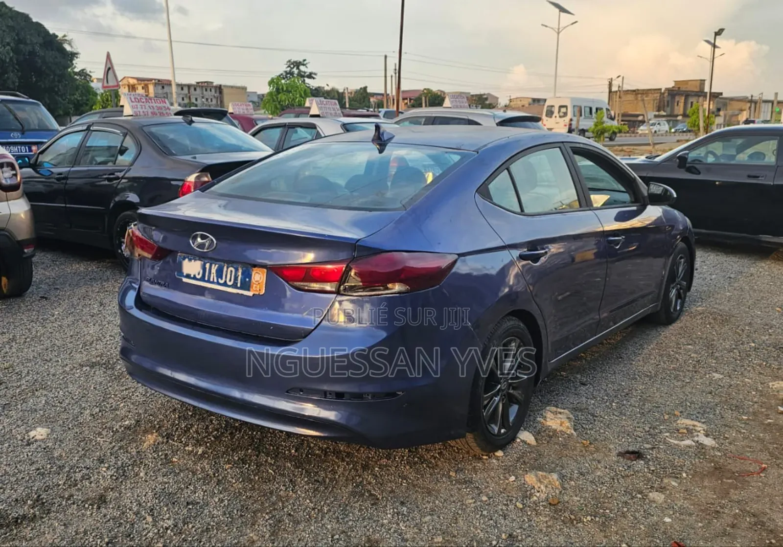 Hyundai Elantra 2017 Blue