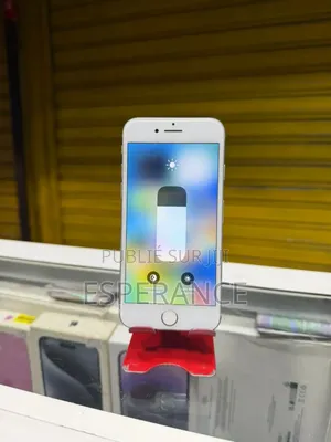 Apple iPhone 8 64 GB Gris